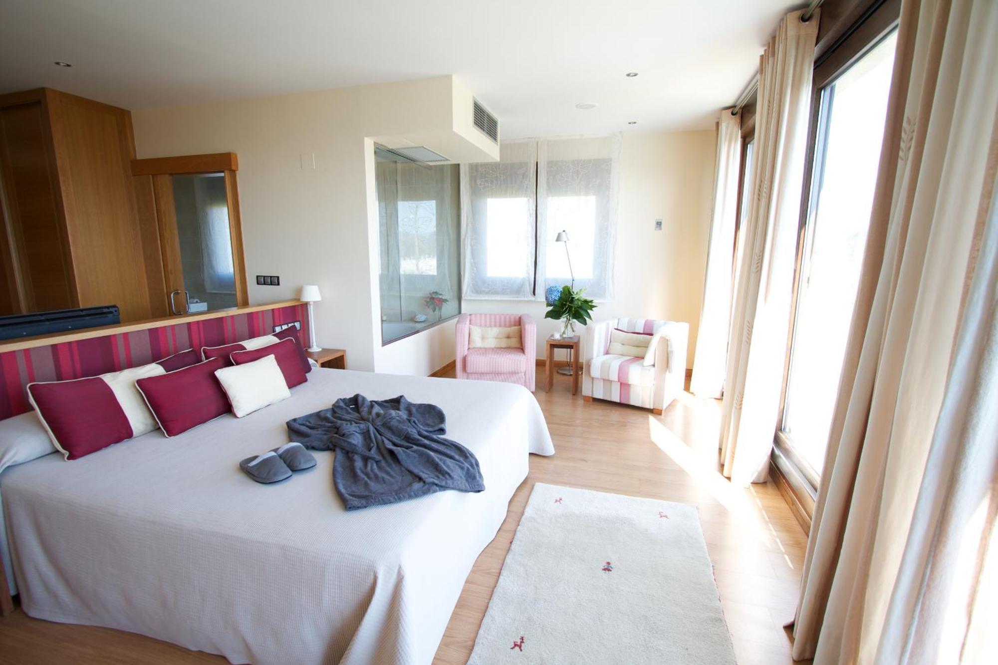 A Maquia Hotel Samieira Bilik gambar